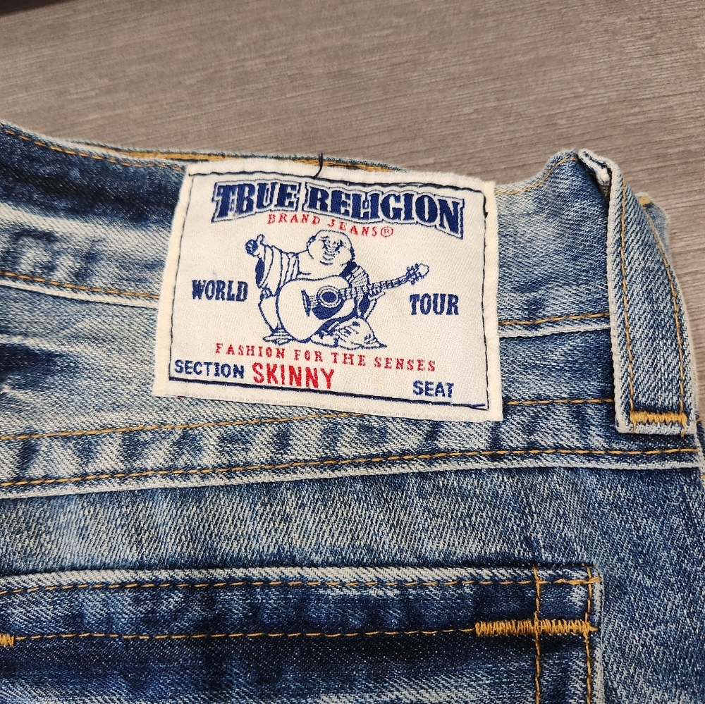 **SOLD**True Religion skinny women jeans Size 32